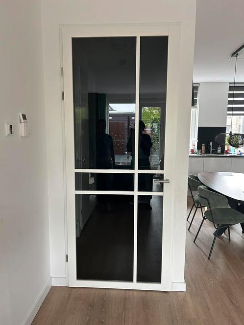 Nieuw! Witte Svedex maatwerk binnendeur –NDB905 met rookglas, Doe-het-zelf en Verbouw, Deuren en Horren, Nieuw, Binnendeur, 215 cm of meer