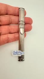 Hollands zilveren naaldenkoker. Lengte: 9,9 cm., Verzenden, Zilver