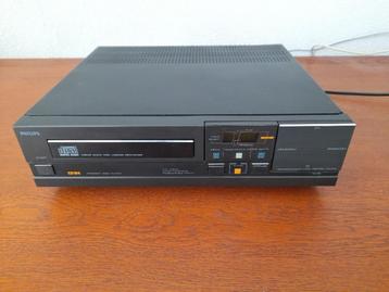 Philips CD 104 CD speler beschikbaar voor biedingen