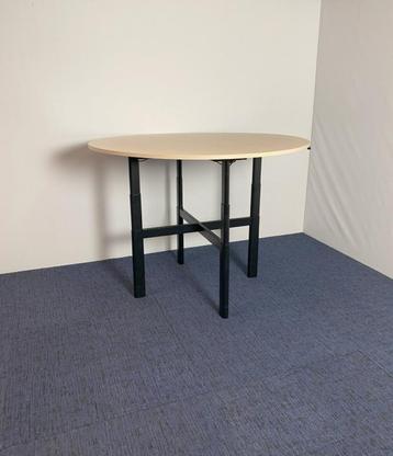 Ronde vergadertafel zit/sta Ahrend (elektrisch) - 160 cm. beschikbaar voor biedingen