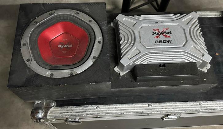 Sony Xplod Subwoofer met Versterker, Auto diversen, Autospeakers, Gebruikt, Ophalen of Verzenden
