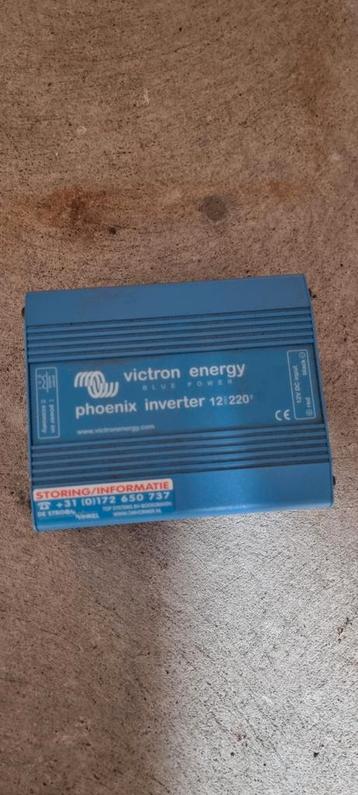 Victron omvormer 12/220 incl kabels, relais, stopcontact beschikbaar voor biedingen