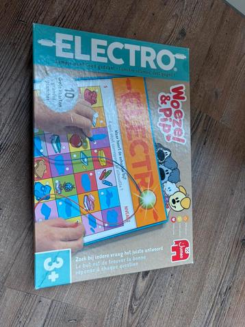 Electro woezel en pip beschikbaar voor biedingen