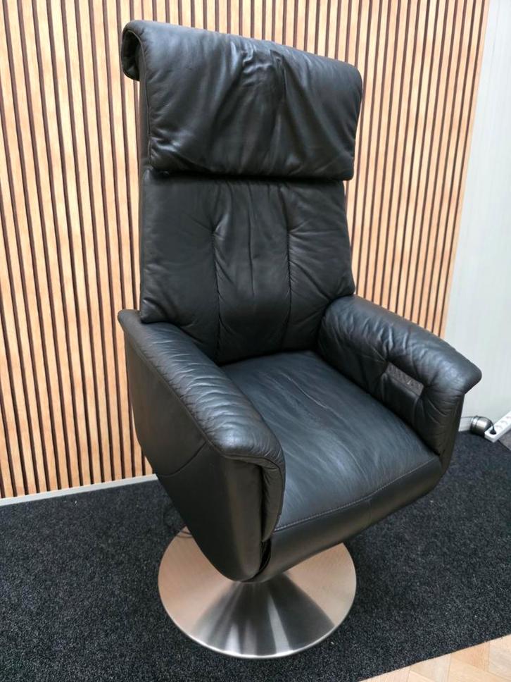 Prominent stockholm zwart leer XL sta op Stoel relaxfauteuil, Huis en Inrichting, Fauteuils, Zo goed als nieuw, Leer, 50 tot 75 cm