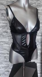 Kinky wetlook stringbody S, Kleding | Dames, Ondergoed en Lingerie, Ophalen of Verzenden, Zwart, Body of Korset