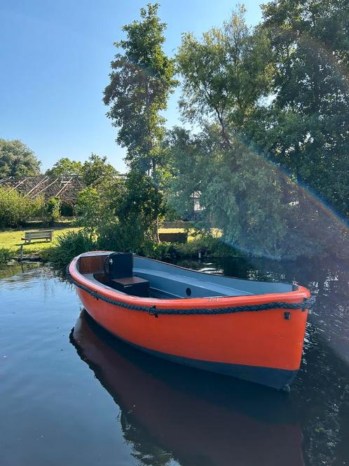 Reddingssloep, 28 Personen, Watersport en Boten, Sloepen, Gebruikt, 30 tot 50 pk, 6 meter of meer, Binnenboordmotor, Diesel, Polyester