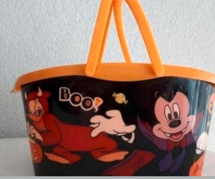 Halloween mandje Disney, Verzamelen, Disney, Zo goed als nieuw, Beeldje of Figuurtje, Ophalen of Verzenden
