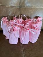 13 roze en 5 zwarte zakjes ner flesjes, Ophalen of Verzenden, Zo goed als nieuw, Materiaal