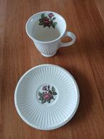 Wedgwood Moss Rose Theekop en Schotel, Antiek en Kunst, Antiek | Servies los, Ophalen of Verzenden