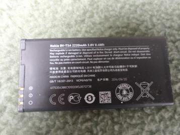 1 batterij Nokia BV-TSA 2220mA + 1 Samsung B600BE 2600MAH beschikbaar voor biedingen