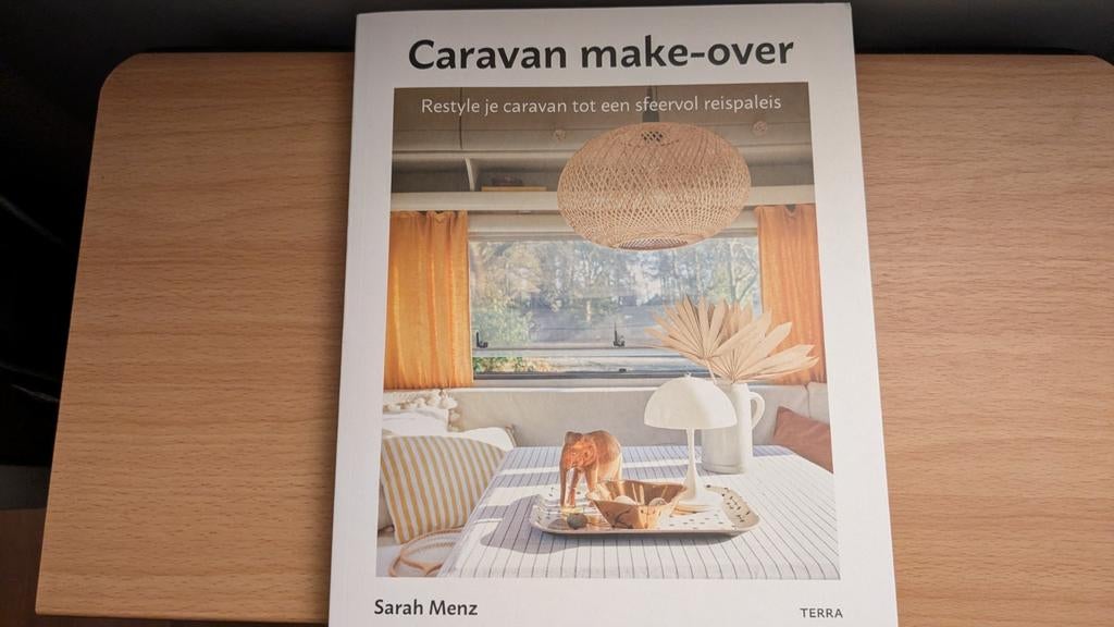 Sarah Menz - Caravan make-over, Sarah Menz, Ophalen of Verzenden, Zo goed als nieuw, Mode algemeen