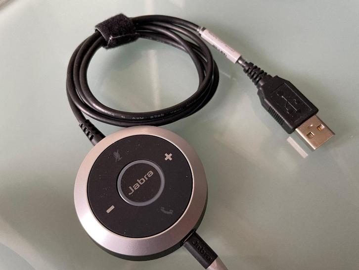 Jabra Link - USB media controller (o.a. Evolve 40) | nieuw, Computers en Software, Headsets, Nieuw, Bedraad, Mute-functie, Volumeregelaar