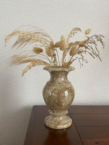 Zware natuurstenen vaas – Marmer / Onyx / Travertijn? beschikbaar voor biedingen