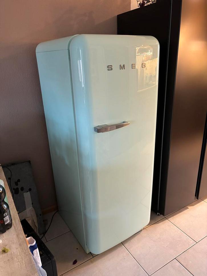 Retro SMEG Koelkast - Watergroen, Witgoed en Apparatuur, Koelkasten en IJskasten, Zo goed als nieuw, Met vriesvak, 150 tot 200 liter