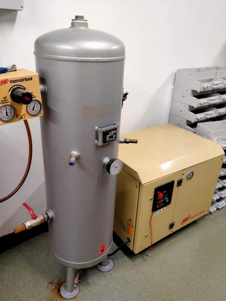 Ingersoll Rand PS5.5 3SD Compressor 380V met maar 56 uur, Doe-het-zelf en Verbouw, Compressors, Gebruikt, 100 liter of meer, Ophalen