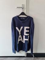 WE donkerblauwe trui met tekst maat L, Kleding | Heren, Truien en Vesten, Maat 52/54 (L), WE, Blauw, Ophalen of Verzenden