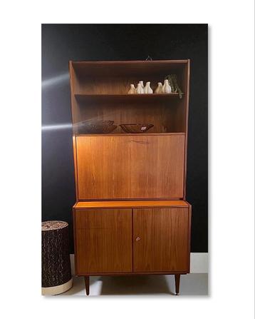 Vintage Deens design secretaire/archiefkast beschikbaar voor biedingen