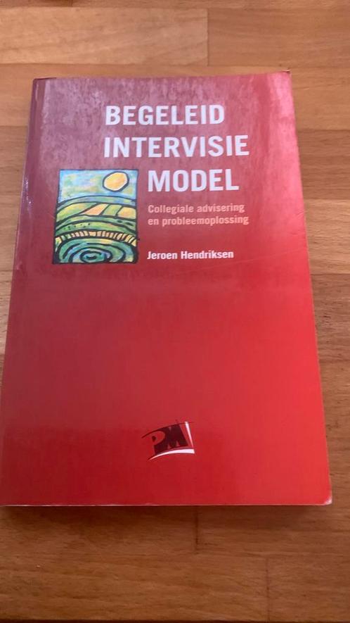 Jeroen Hendriksen - Begeleid intervisie model, Boeken, Wetenschap, Zo goed als nieuw, Ophalen of Verzenden
