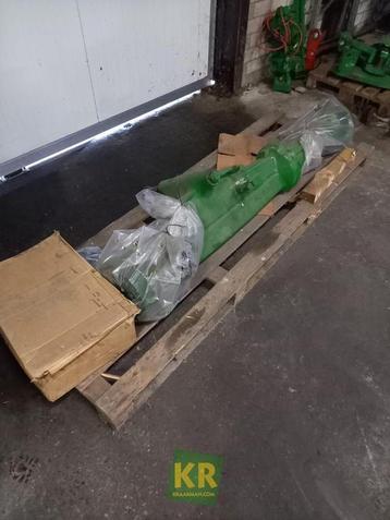 John Deere Carraro-Achteras-7000serie-29610 beschikbaar voor biedingen