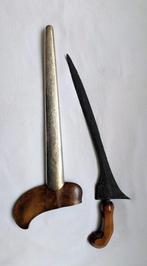 Te koop kris keris van ongewone schuinte Condong Lele, Antiek en Kunst, Kunst | Niet-Westerse kunst, Verzenden