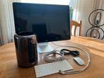Mac Pro (Late 2013) met scherm, toetsenbord en muis, Computers en Software, Apple Desktops, Ophalen, 32 GB, SSD, 24 inch