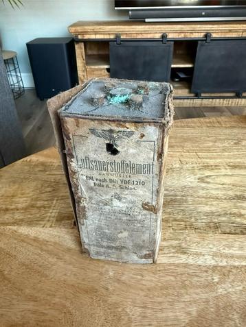 Grote batterij voor batterijkaste bunker ww2 beschikbaar voor biedingen