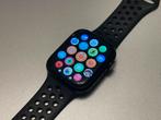 Apple Watch S7 45mm Nike Edition, Sieraden, Tassen en Uiterlijk, Smartwatches, Gebruikt, Apple Watch ⌚️, Zwart, IOS