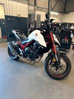 Honda CB 750 Hornet 2024 35Kw, 2 cilinders, Particulier, Minimaal motorrijbewijs A2, LED Verlichting