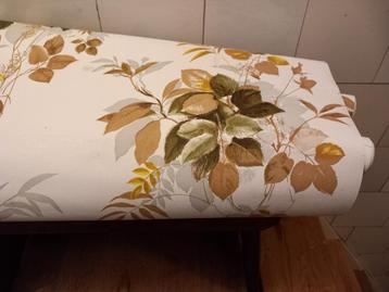 vintage kastpapier, dik behangpapier, 3 rollen wit brocante  beschikbaar voor biedingen