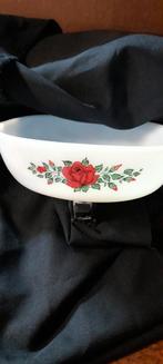 Vintage Schaal met Rozen Design, Porselein of Keramiek, Schaal, Ophalen of Verzenden, Zo goed als nieuw