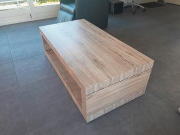 Houten Salontafel met Opbergruimte beschikbaar voor biedingen