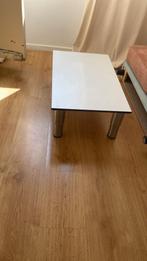 Witte tafeltje, Ophalen