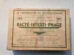 Oude medicijndoos Bacté-Intesti-Phage WOII, Ophalen of Verzenden