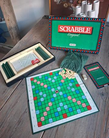 Scrabble Original gezelschapsspel beschikbaar voor biedingen
