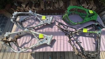 Kawasaki KX 125 1982 tot 1996 reserveonderdelen beschikbaar voor biedingen