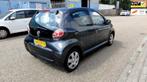 Toyota Aygo 1.0-12V Access 5 D 2010 NAP Airco Apk 07/06/2026, Voorwielaandrijving, Gebruikt, 4 stoelen, 68 pk