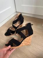 Sandalen met sleehak 37, Zwart, Zo goed als nieuw, Sandalen of Muiltjes, Ophalen of Verzenden