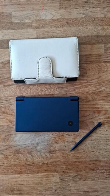 Nintendo DS Lite Blauw met Hoesje beschikbaar voor biedingen