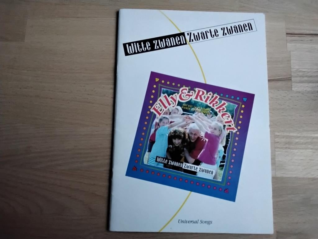 Elly en Rikkert songbook Witte zwanen, Zwarte zwanen., Boeken, Ophalen, Gelezen, Artiest