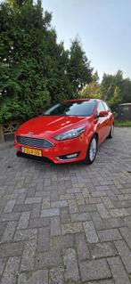 Ford Focus 1.5 Ecoboost 110KW 5-D 2015 Rood, Auto's, Ford, 65 €/maand, Stof, 1498 cc, 4 cilinders