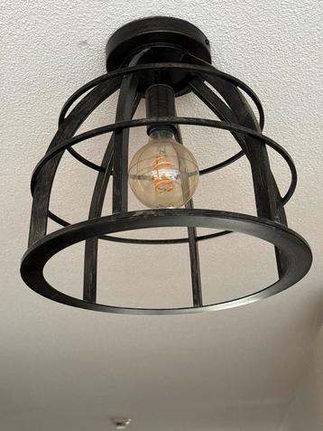 Smeedijzeren Hanglamp beschikbaar voor biedingen