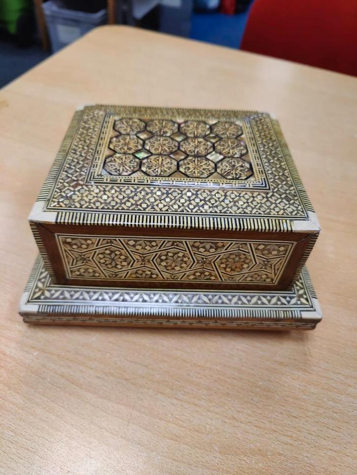 Handgemaakte sigaretten-/muziekdoos WD-022, Antiek en Kunst, Antiek | Overige Antiek, Ophalen of Verzenden