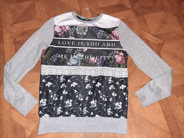 Jennyfer sweater bloemen print maat S, Kleding | Dames, Truien en Vesten, Zo goed als nieuw, Maat 38/40 (M), Overige kleuren, Ophalen of Verzenden