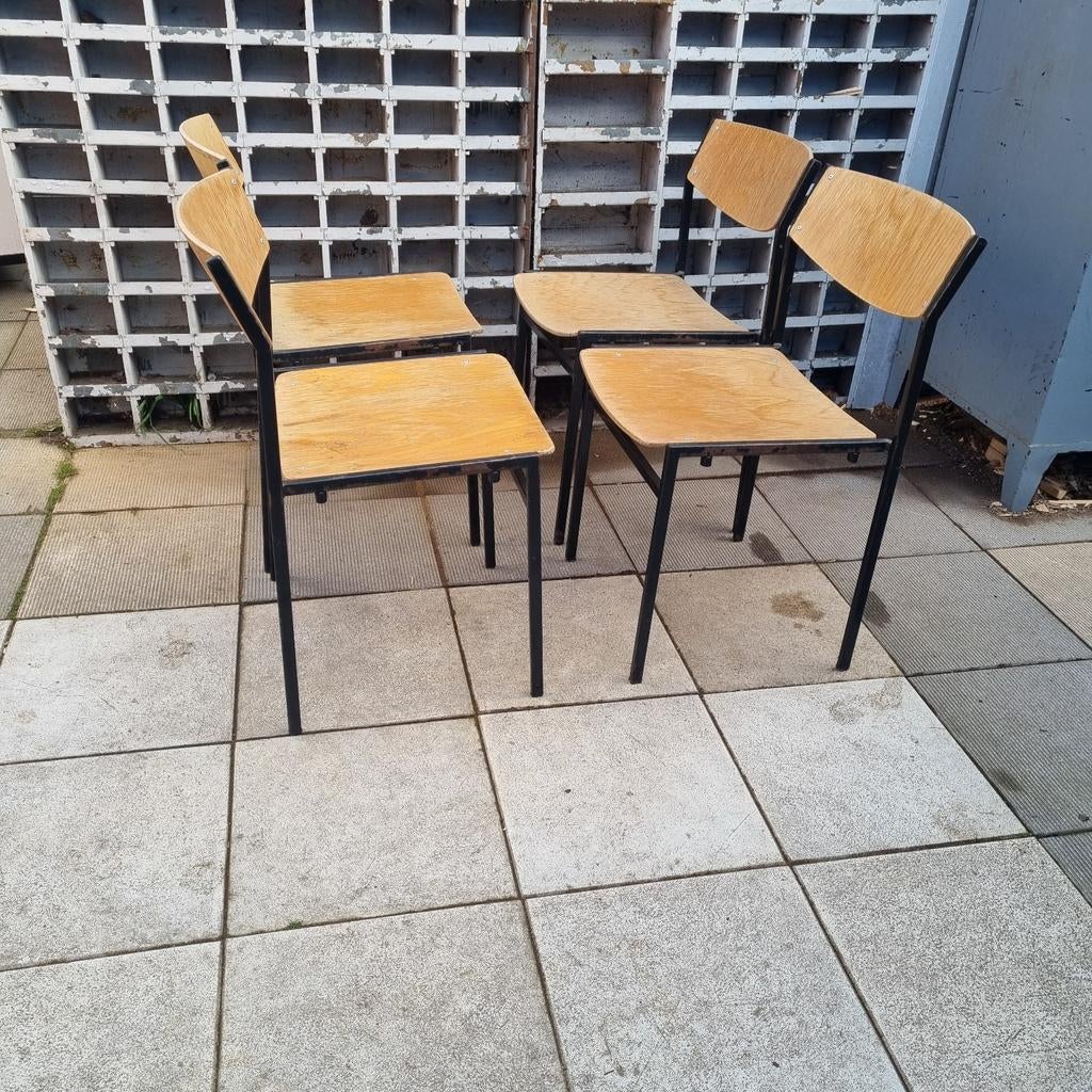 GIJS VAN DER SLUIS STOELEN 4 OF 8 STUKS STAPEL STOELEN, 5 krukken of meer, Ophalen, Gebruikt, 60 tot 90 cm