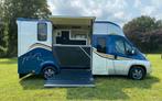 Te huur: paardenvrachtwagen, Dieren en Toebehoren, Paarden en Pony's | Trailers en Aanhangwagens, Ophalen, Aluminium, Overige typen