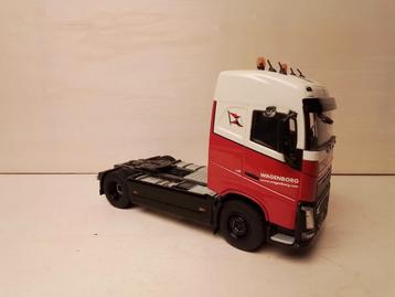 WSI Volvo trekker 2 asser Wagenborg B-keus  beschikbaar voor biedingen
