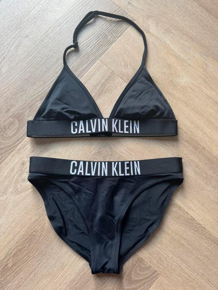 Calvin Klein bikini zwart maat 10-12 jaar (140 t/m 152), Kinderen en Baby's, Kinderkleding | Kinder-zwemkleding, Zo goed als nieuw