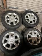 Toyota Camry winterwielen / winterbanden 4x 215 60 16, 16 inch, Banden en Velgen, Personenwagen, Gebruikt