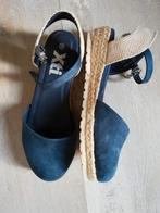 Schoenen blauw, Ophalen of Verzenden, Zo goed als nieuw, Blauw, Sneakers of Gympen