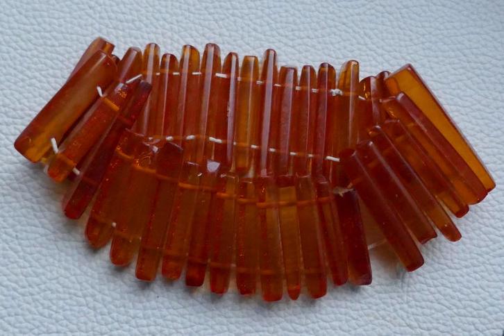 Brede Armband Van Barnstenen, Sieraden, Tassen en Uiterlijk, Antieke sieraden, Armband, Overige materialen, Verzenden